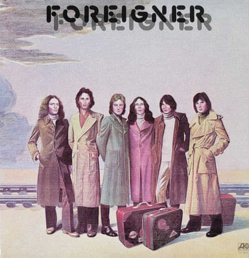 Foreigner – Foreigner (2 x vinyl 12 inch 45 RPM used US 2023 limited remastered 180 gm vinyl reissue in gatefold jacket from Analogue Productions NM-/NM-)