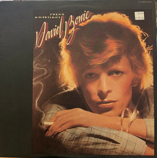 David Bowie - Young Americans (1975 Canada, Textured cover, Orange Dynaflex labels, OIS, Small tear back of cover, VG/VG)