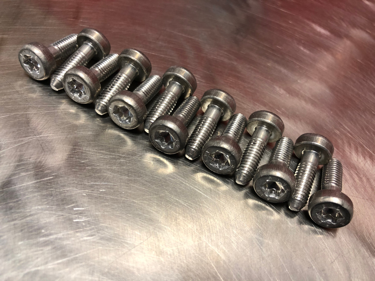 ぽん　0807 Mopar ZF 8HP90, 8HP95 Pan Bolt Kit - SOUTHERN HOTROD LLC