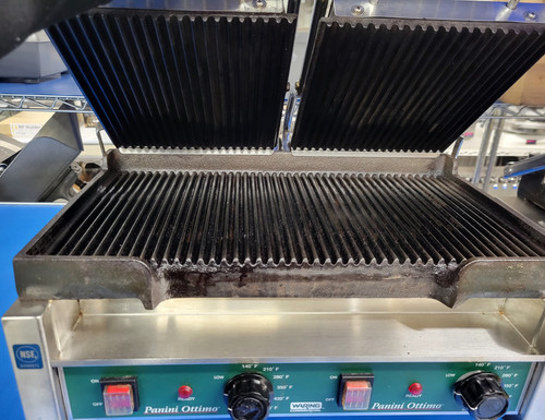 Waring Commercial Spazzola Per Pulizia Griglie Panini - Setole Resistenti E Raschietto