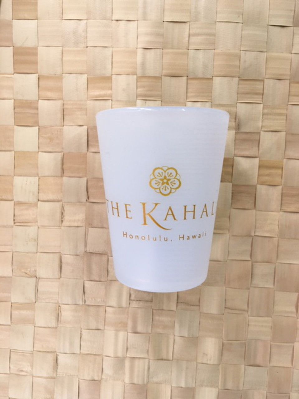 The Kahala Signature Silicone 16 oz Cups