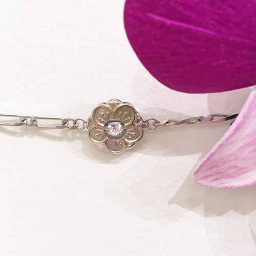 Kahala Logo Flower Bracelet