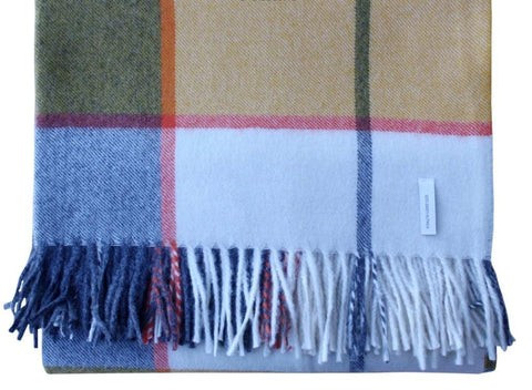 Cozy Up With this 100% Baby Alpaca Throw!