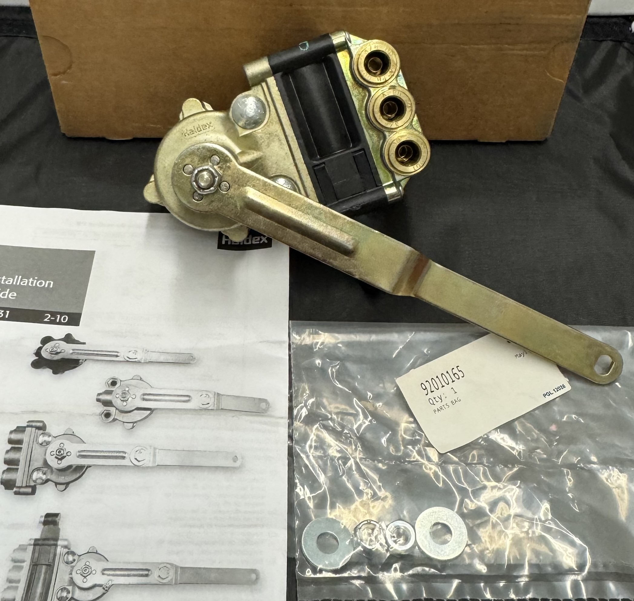 Haldex 90555404 PR Plus Height Control Valve - Triple 