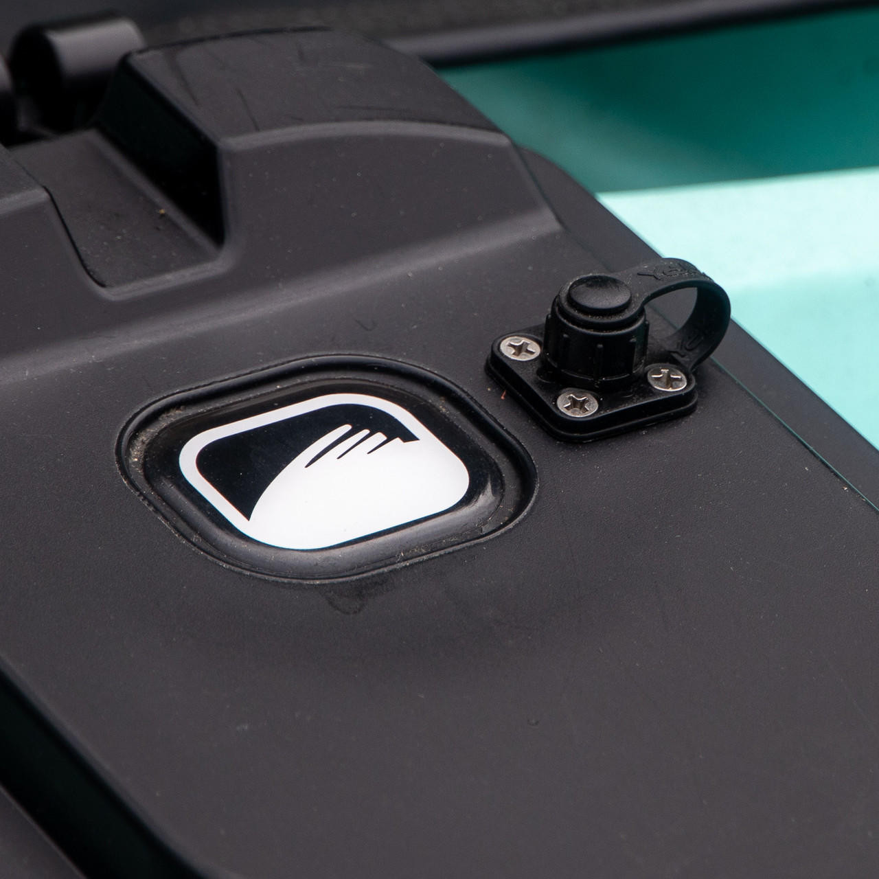 Through Hull Panel Connector (6)