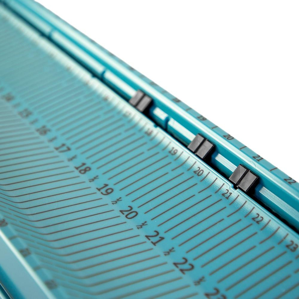 LeaderBoard - 28" Measuring Board with Built-In Identifier Holders and Cull Tabs, Jetty Blue