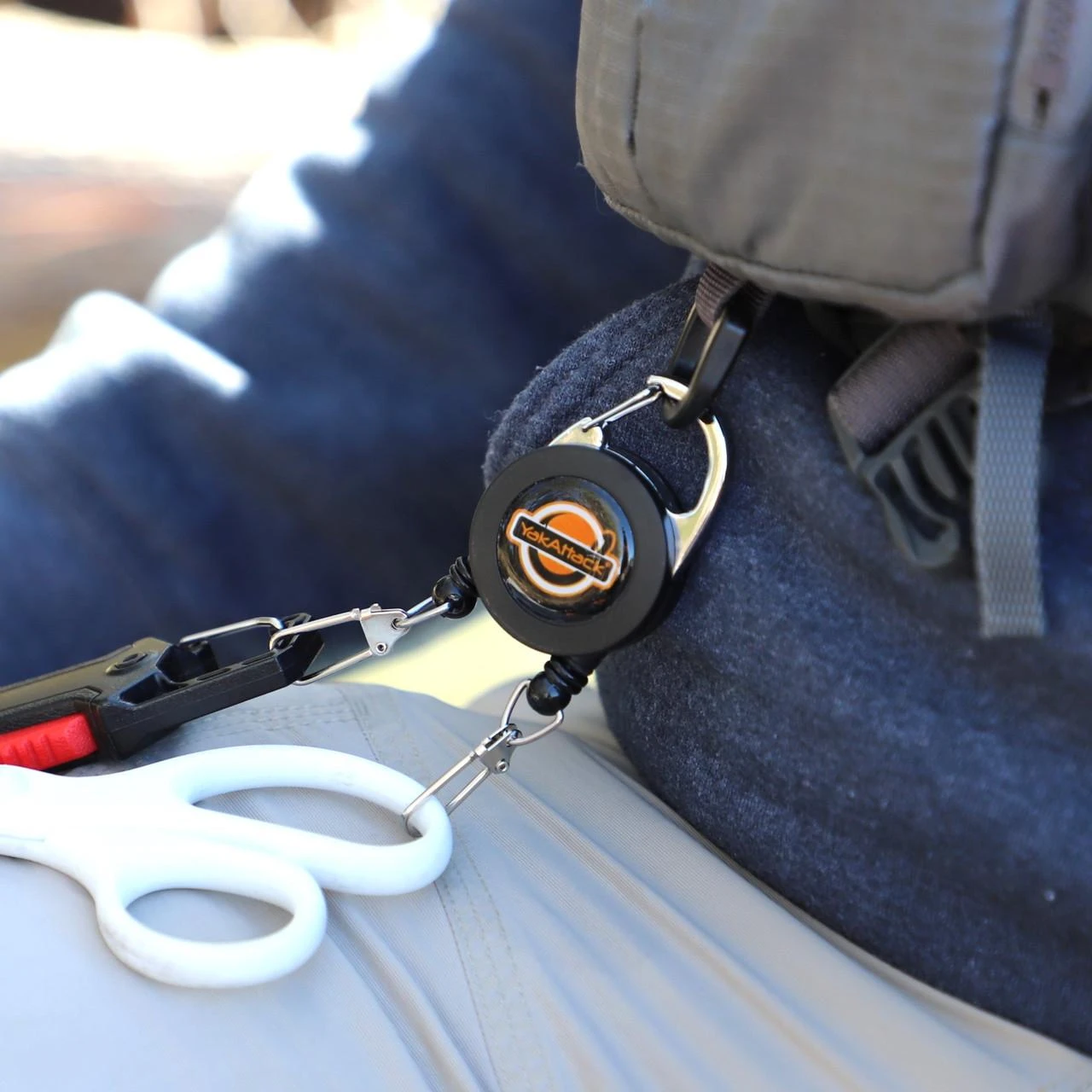 Double Attachment Clip-on Retractor, Dual 18” Nylon Cord on PFD attaching scissors