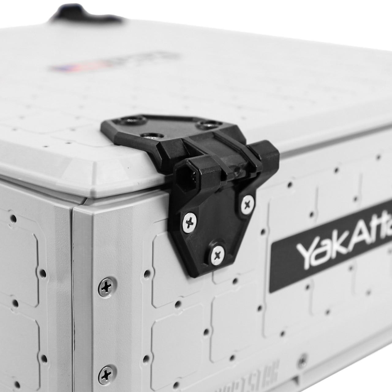 Close up view of the back of the ShortStak SOLO Storage Box 16" x 16", Overcast Grey