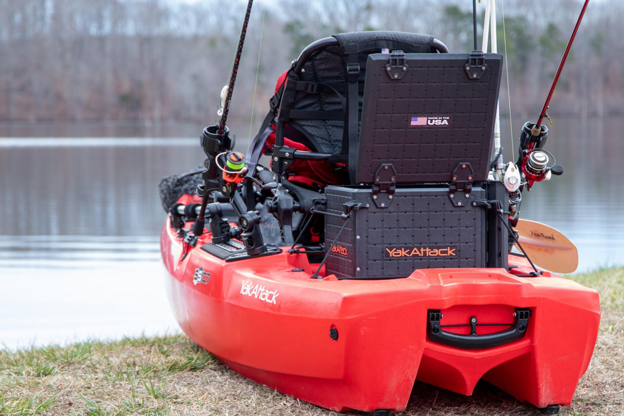 YakAttack BlackPak Pro Kayak Fishing Crate - Includes 3 Attachable Fishing  Rod Holders, 13 x 13 - Black : : Sports & Outdoors