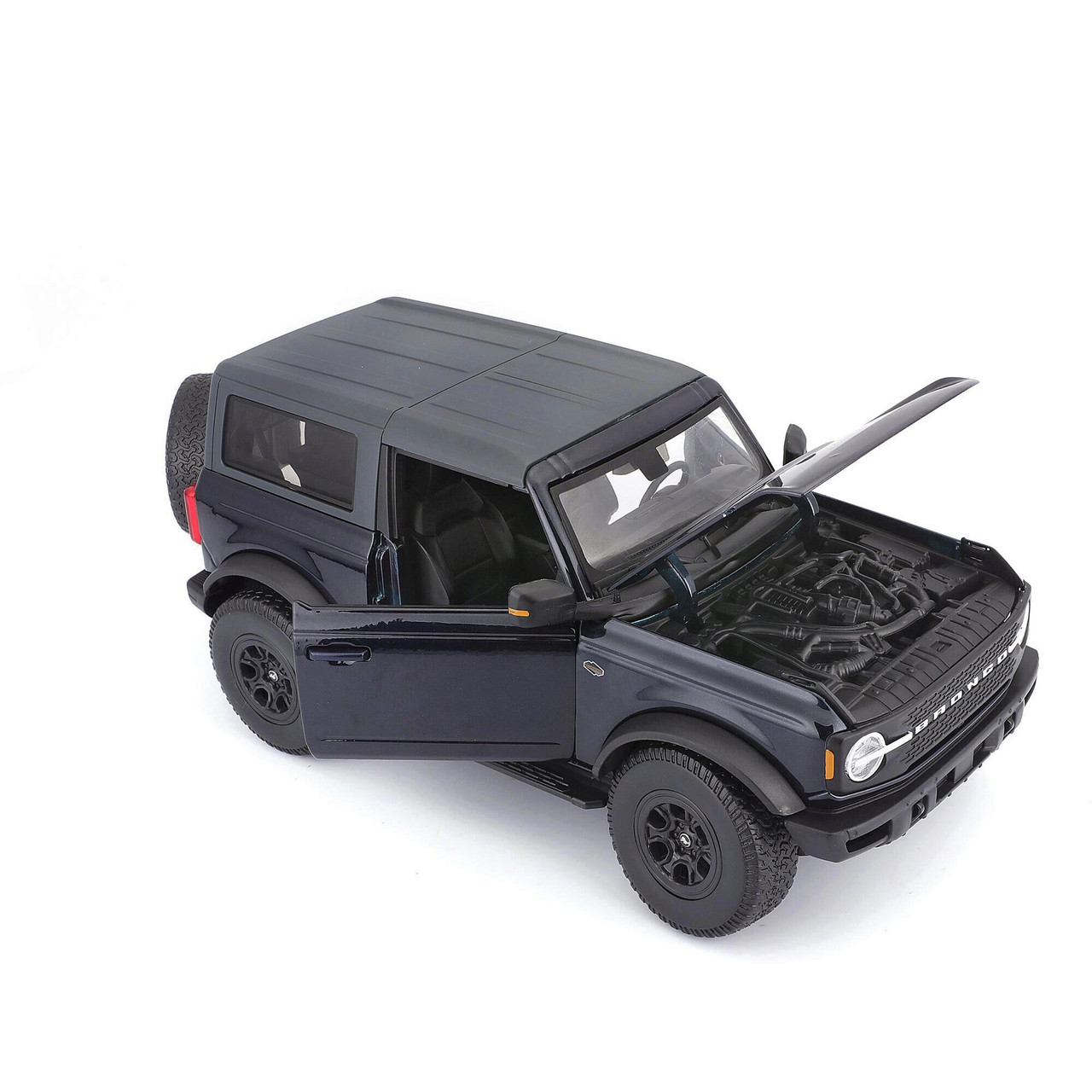 2021 Ford Bronco Wildtrak - Blue 1:18 Scale Diecast Model Truck by Maisto