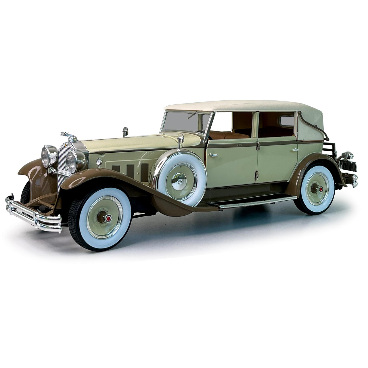 1930 Packard Brewster 1:18 Scale Diecast Model by Signature Models