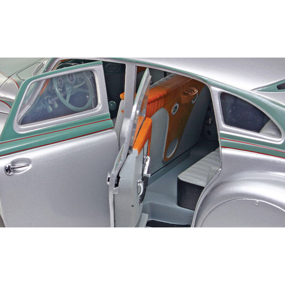 1933 PIERCE-ARROW SILVER ARROW Diecast Model Car | Signature Models