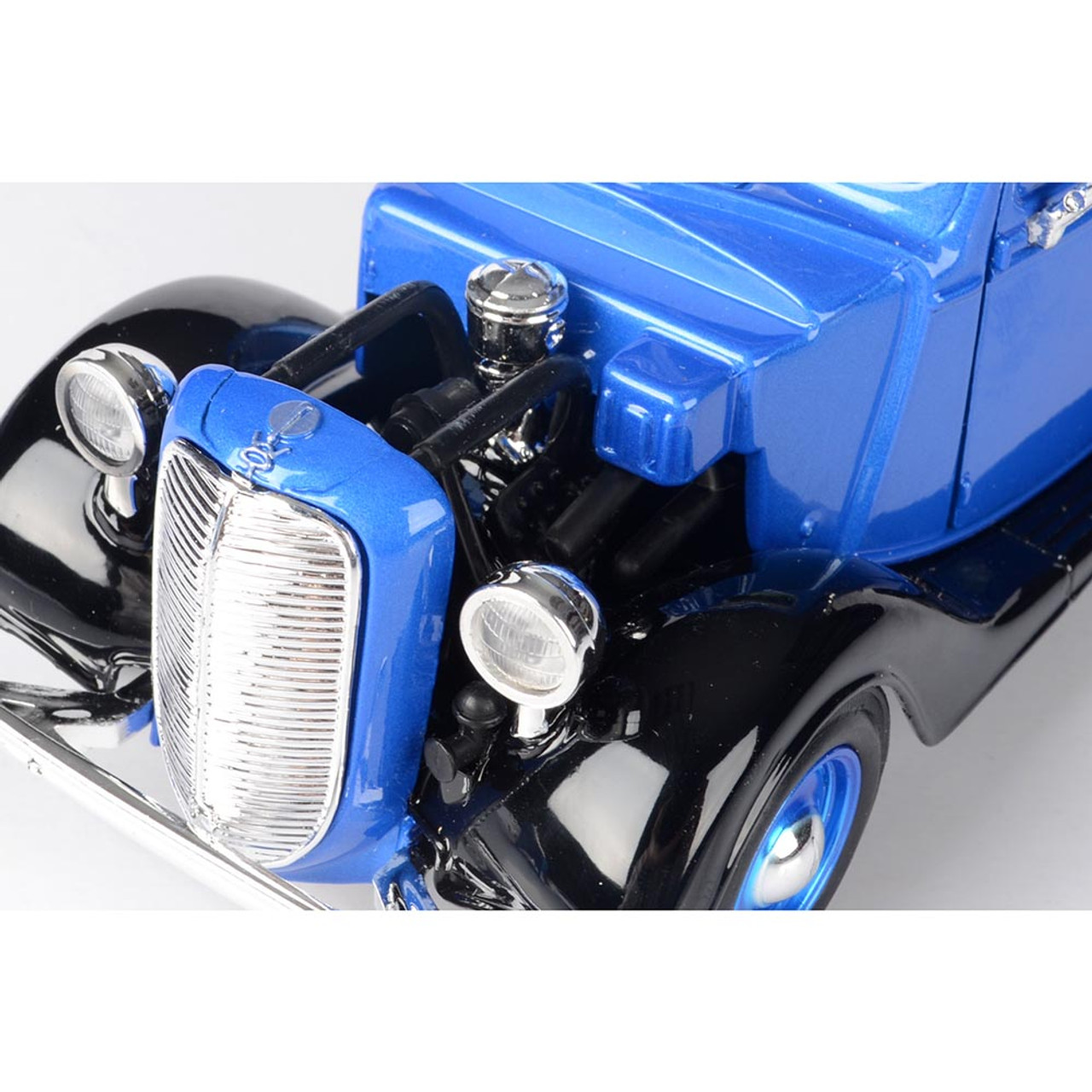 ミニカー FORD PICKUP 1937 Amazon.com: Motormax 1937 Ford Pick Up Truck, Red with Black