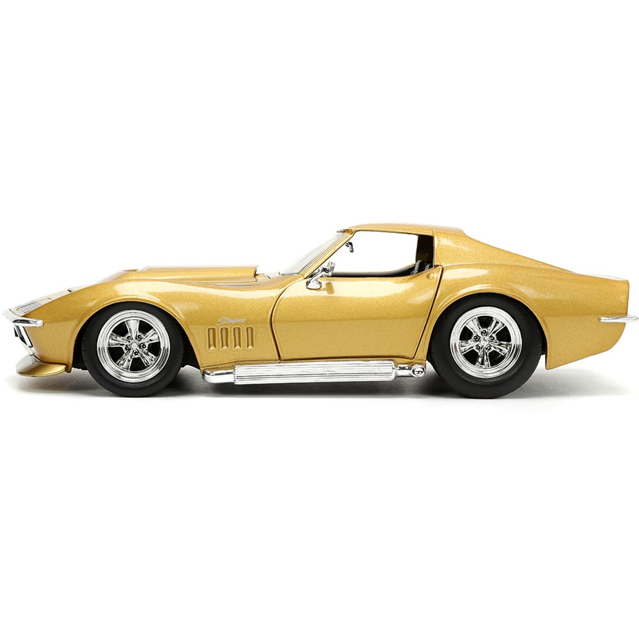 Street Fighter, Cammy & 1969 Chevrolet Corvette Stingray, 1:24 Scale V –  Jada Toys