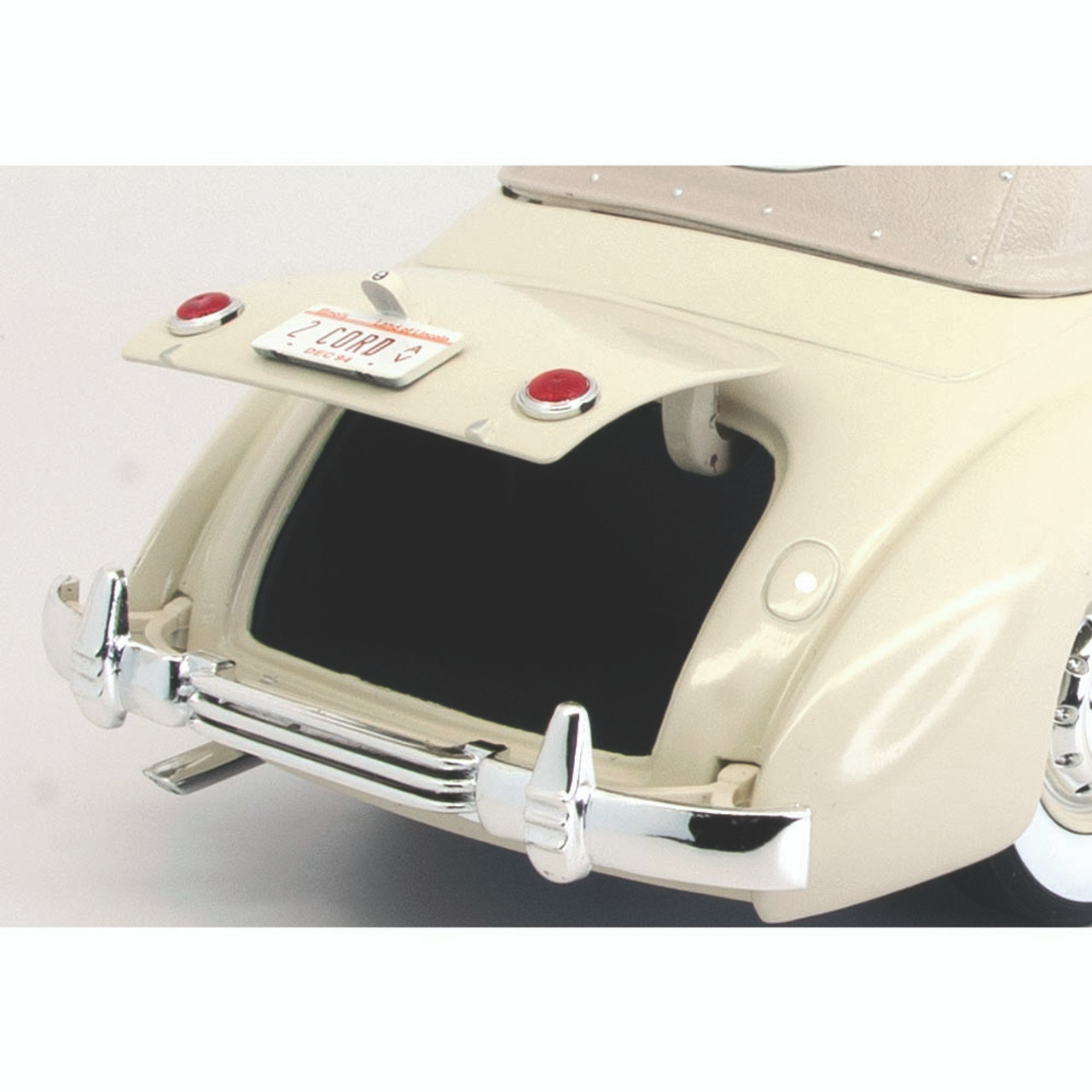 1936 Cord 810 Palm Beach Tan Diecast Model Car | Signature Models