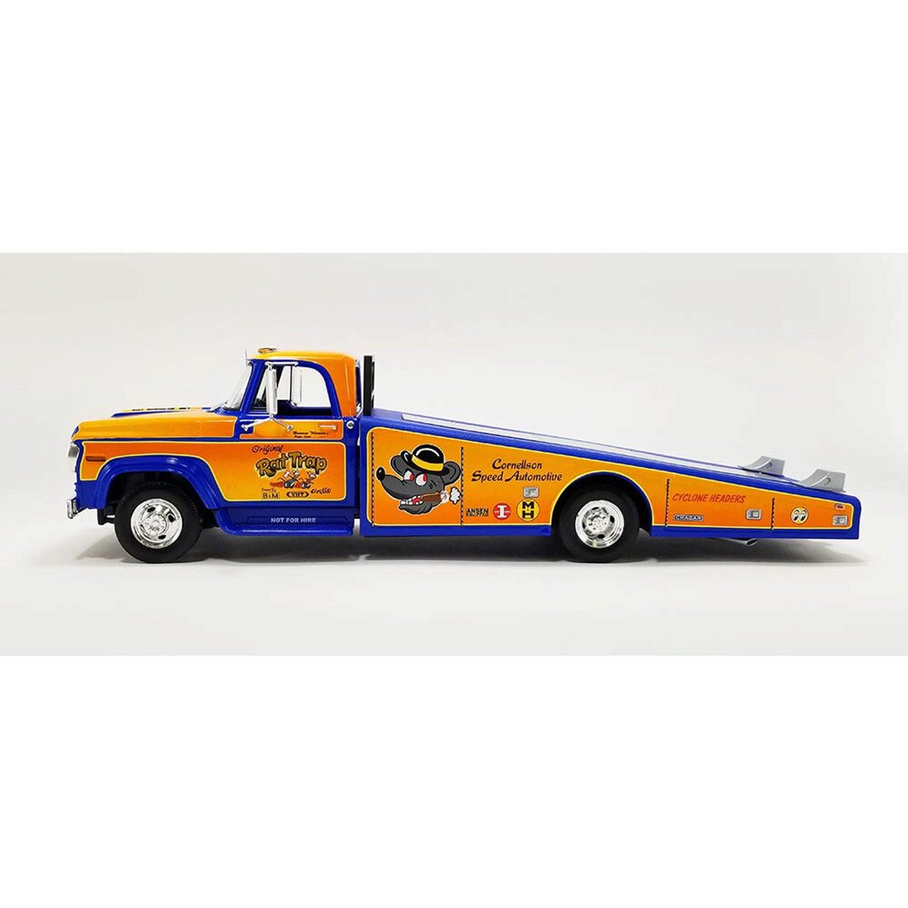 1970 Dodge D-300 Ramp Truck Ramchargers Candymatic 1/18 Diecast