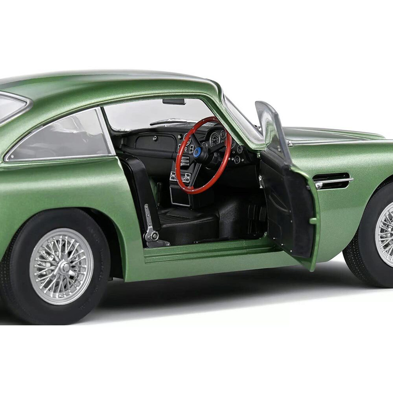 1964 Aston Martin DB5 - Green 1:18 Scale Diecast Model Car by Solido