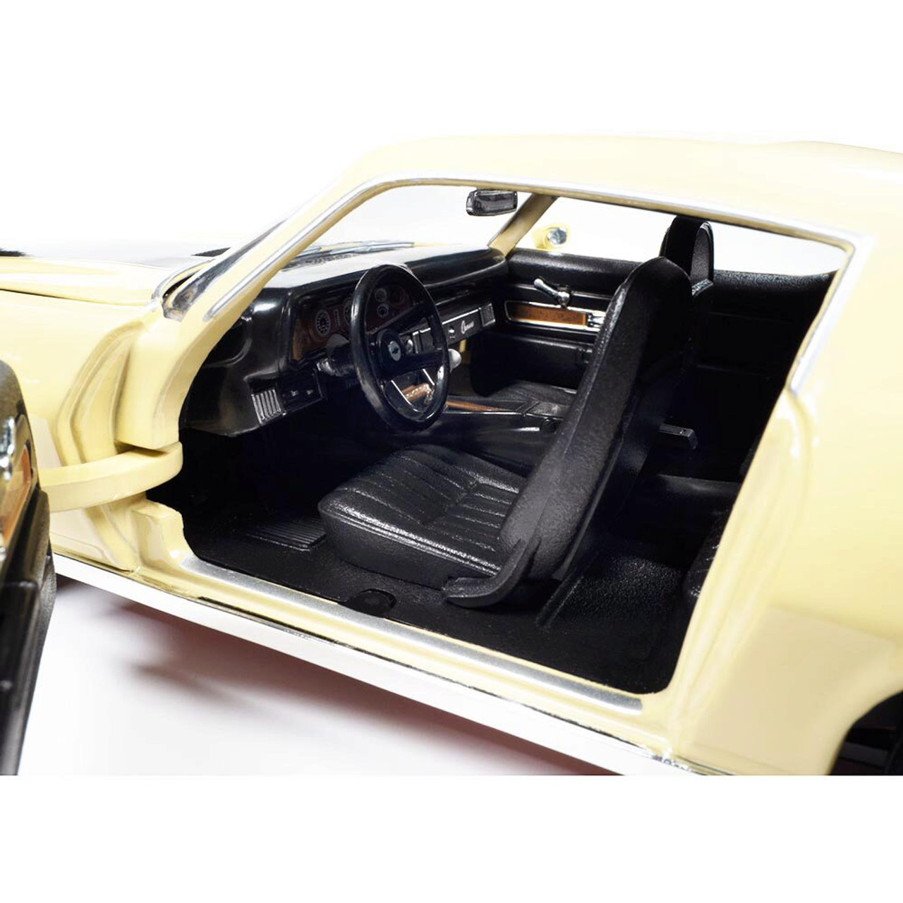 希少 オートワールド 1/18 1972 カマロ camaro クリームイエロー 希少 オートワールド 1/18 1972 カマロ camaro クリームイエロー