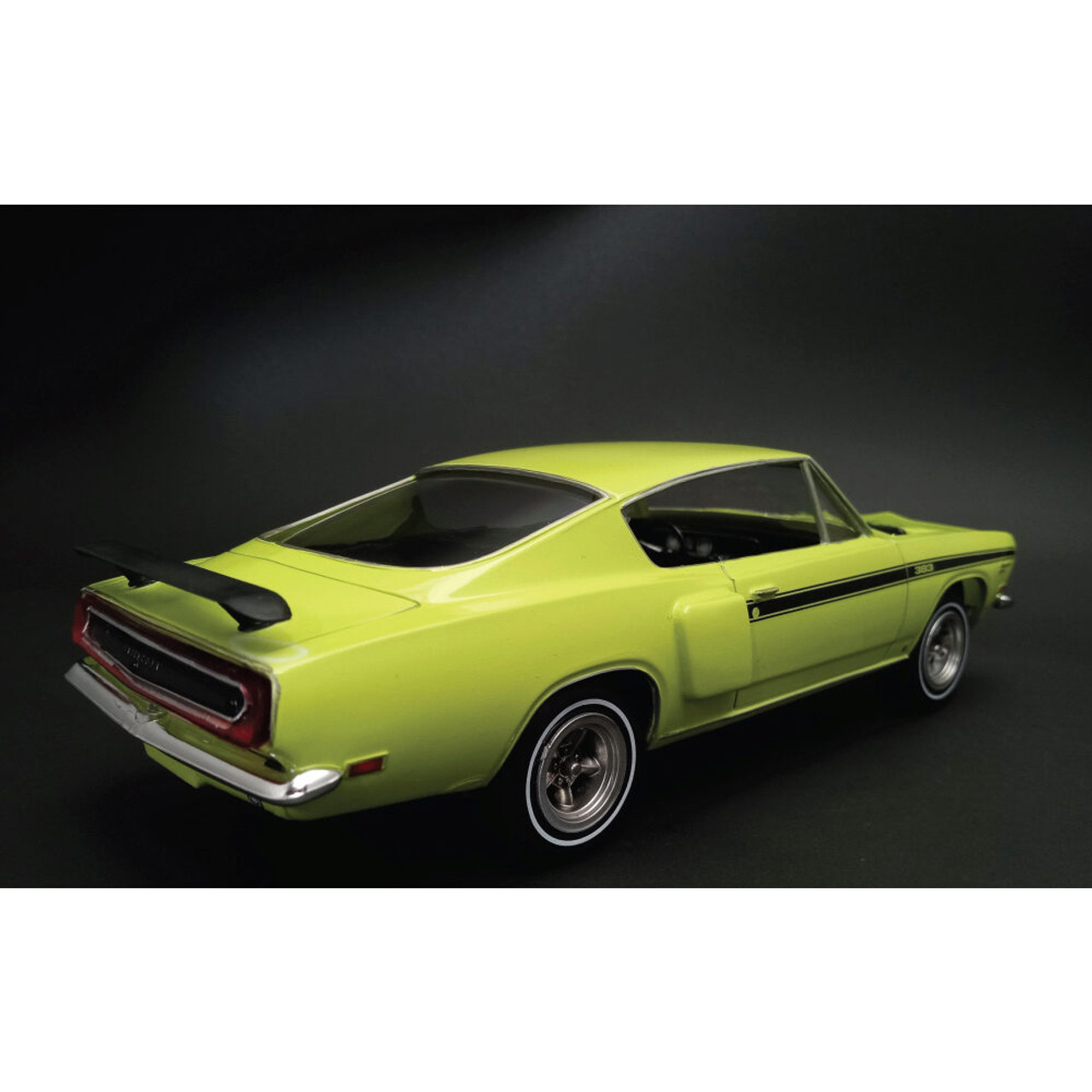 1969 Plymouth Barracuda 1/25 Kit 1:25 Scale Model Kit by MPC Models