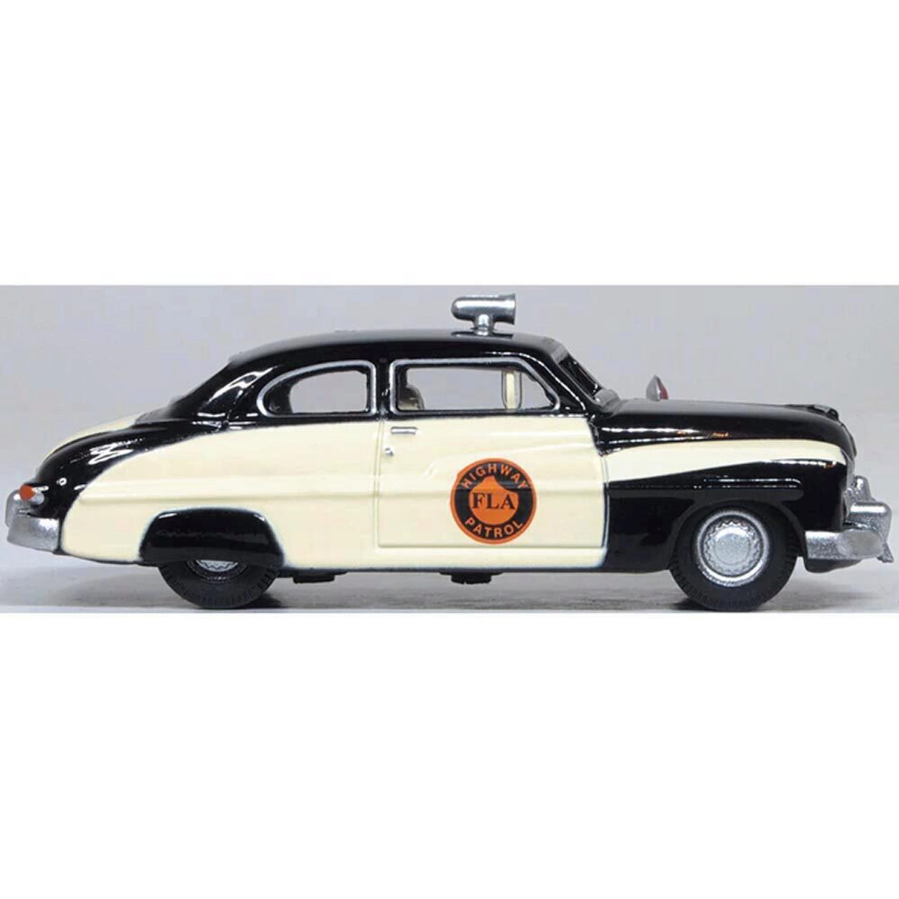 1/18ミニカー　MARCURY COUPE 1949 1949 Mercury Eight Coupe 1:18-Scale Diecast Car Featuring A