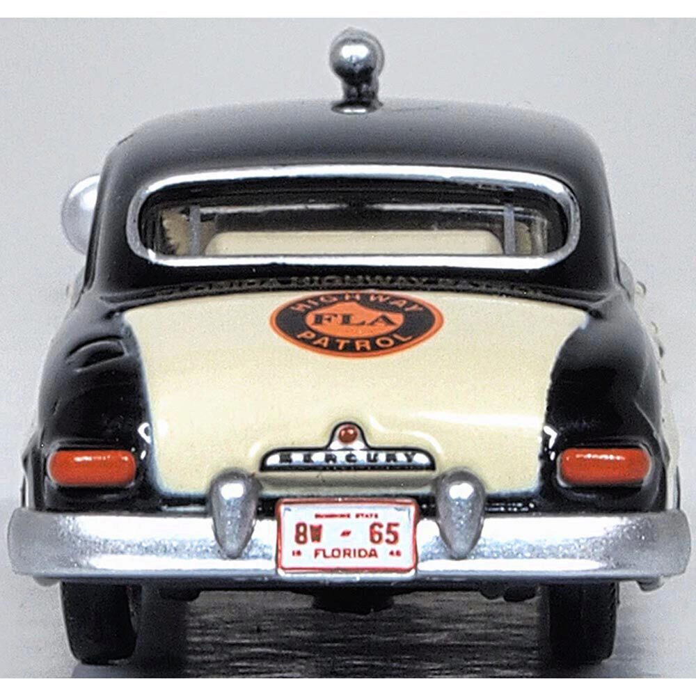1/18ミニカー　MARCURY COUPE 1949 1/18 Auto World 1949 Mercury Eight Coupe Berwick Green