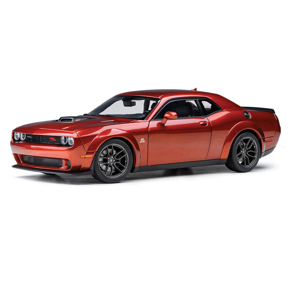 2022 Dodge Challenger R/T Scat Pack Widebody Sinamon Stick | AutoArt