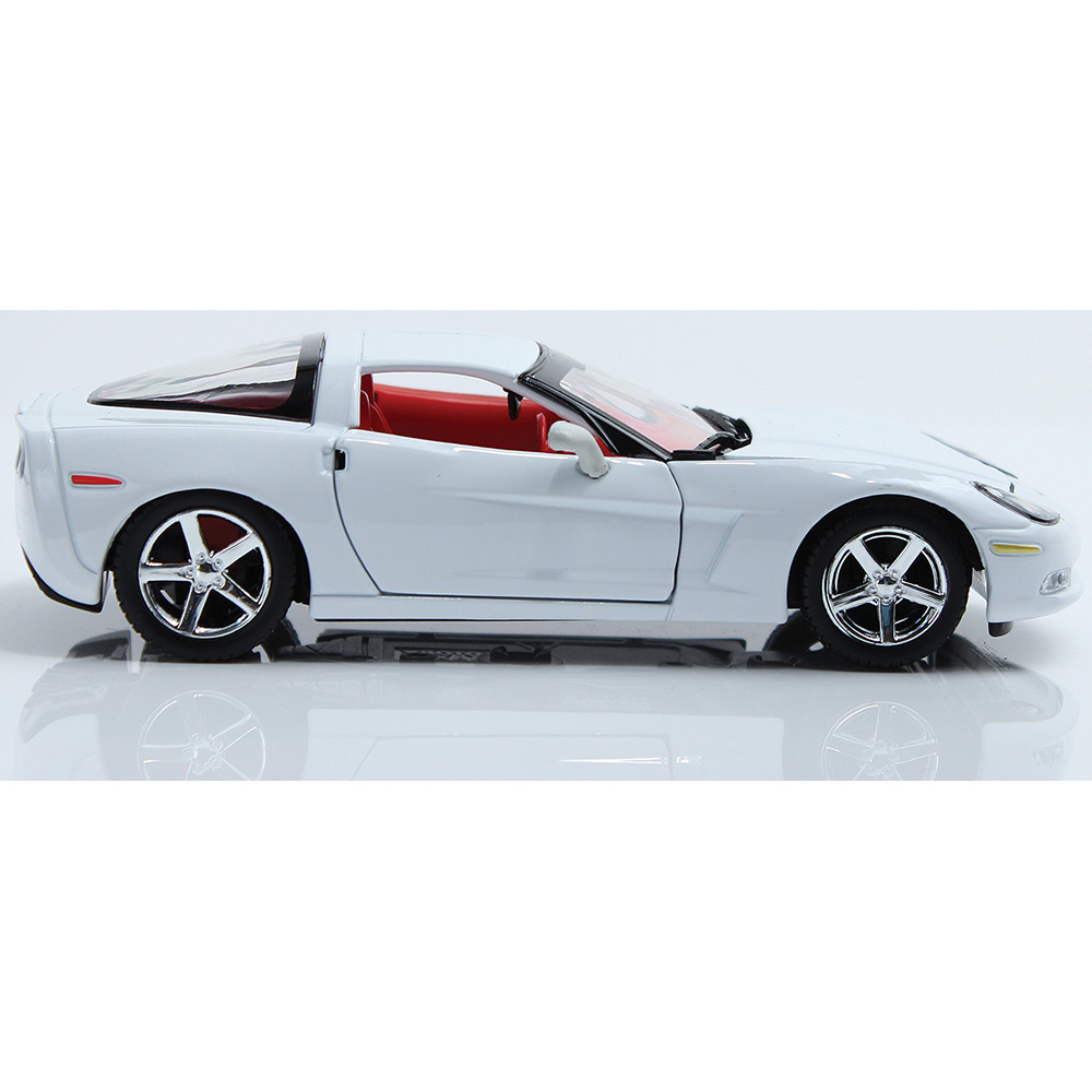 Corvette C6 ワールドプレミア 2004 1/18 スケール 2005 C6 Chevy