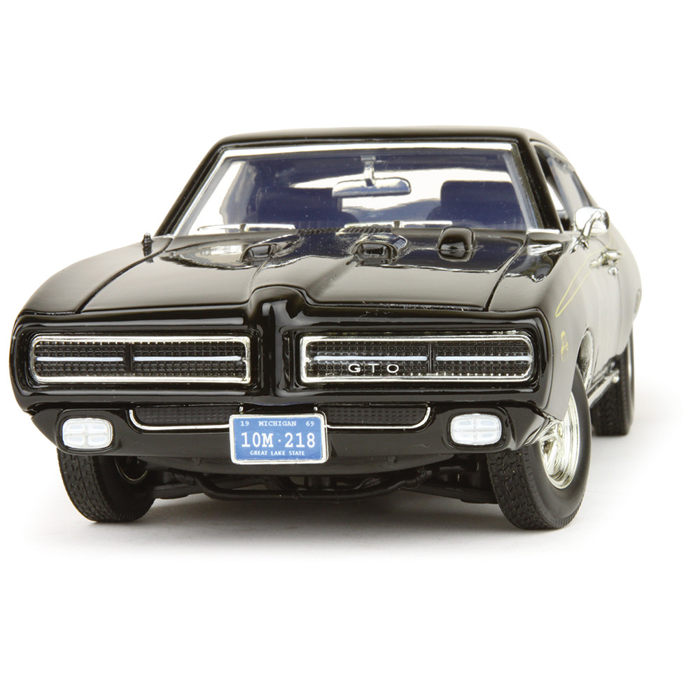 1969 Pontiac GTO Judge Diecast Model | Motormax