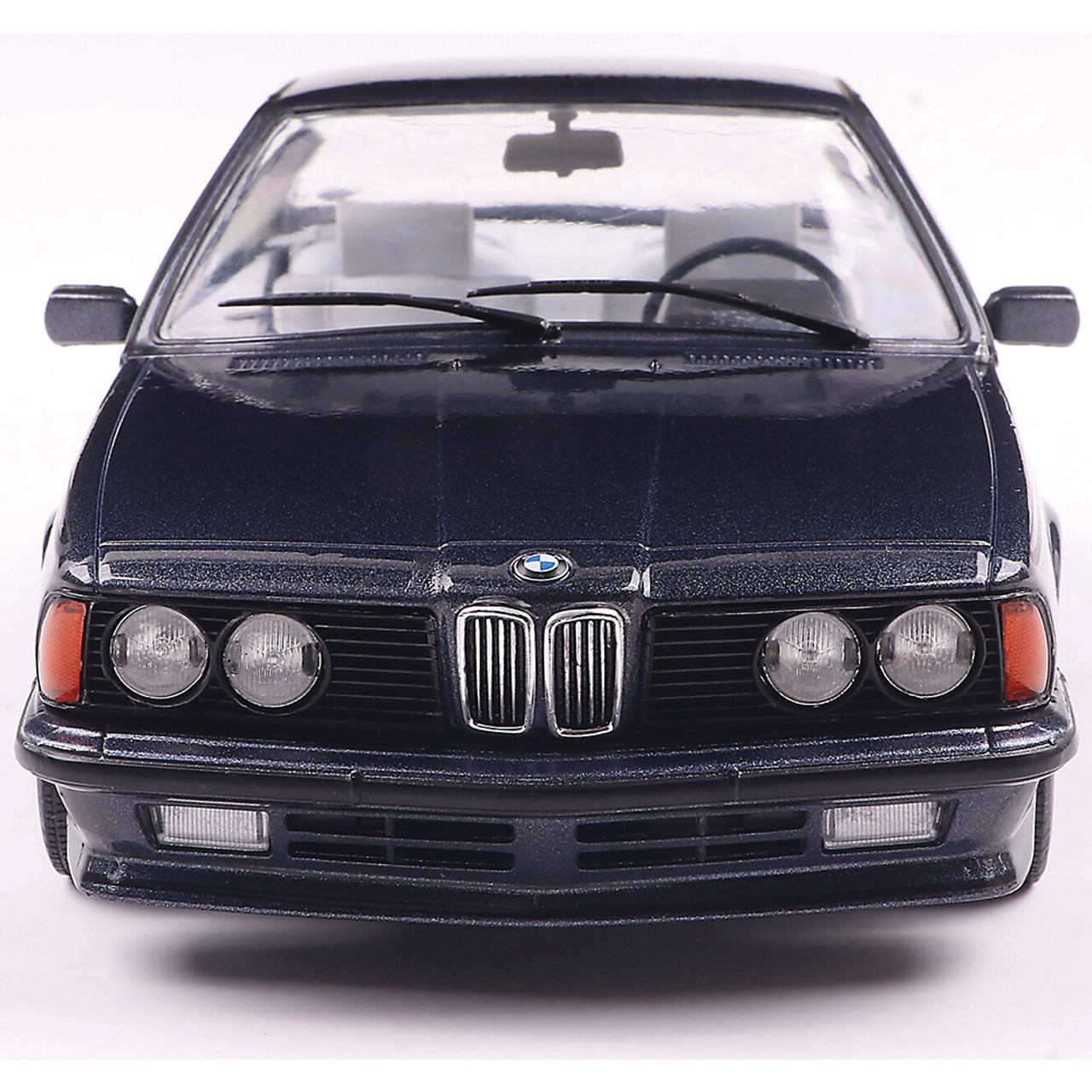 1/18 ディーラー特注 AUTOart BMW 635 CSi (E24) BMW 635 CSi E24 Diamant Black 1/18 - AUTOart Used Model
