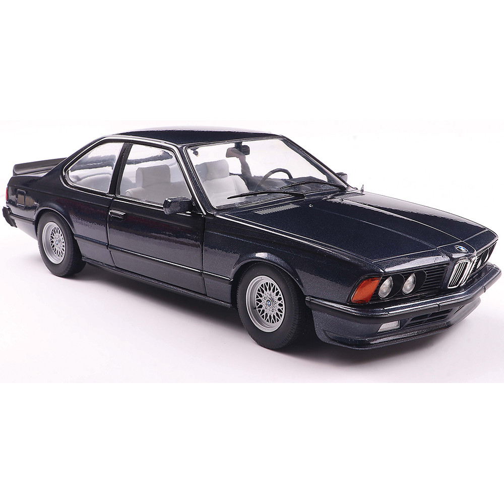 ミニカー AUTOart 1/18  M 635 CSi E24 BMW 635 CSI (1:18) review / Full Detailed Autoart / Review 4K