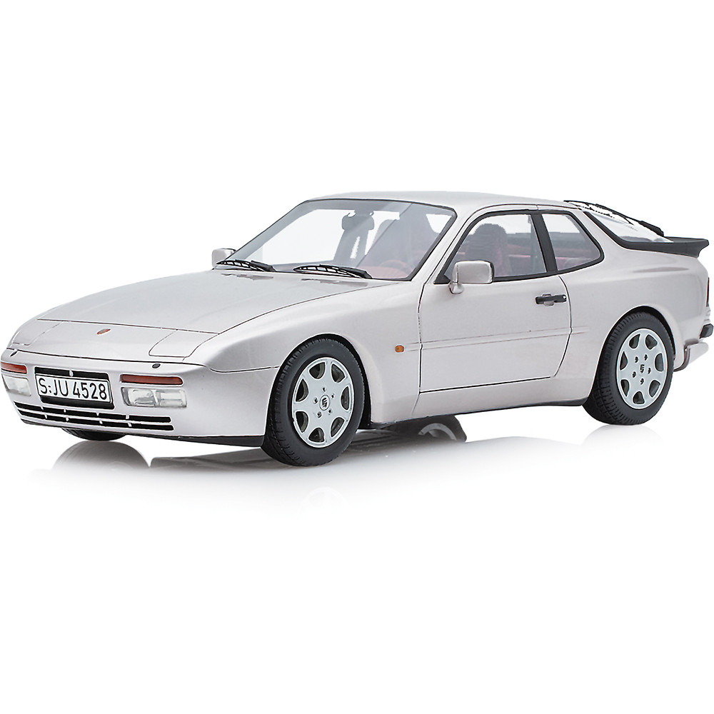 Porsche 944 A91yCT17hoQ682Al-44.jpg 1/18 ミニカー ホワイト Turbo ミニカー