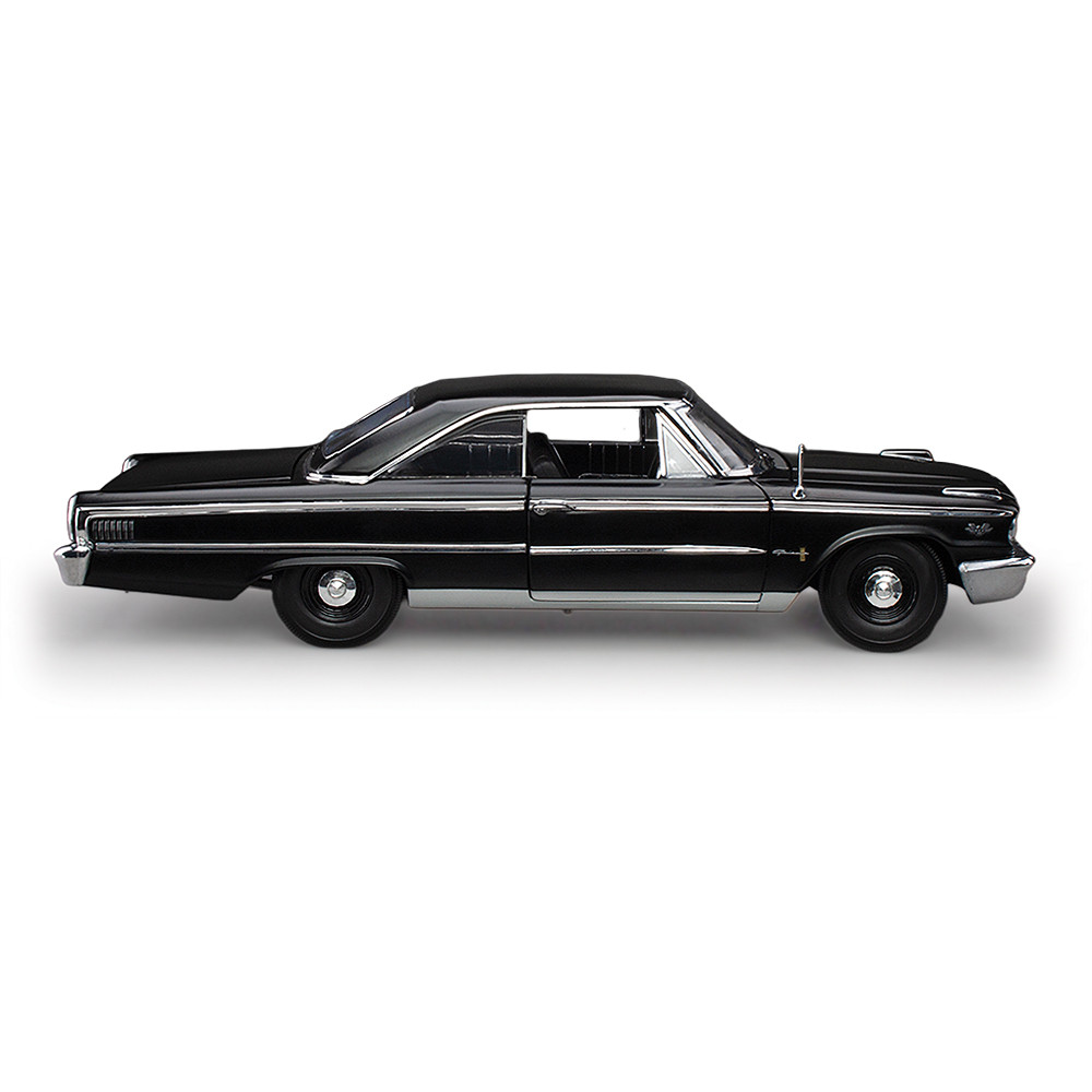 1963 Ford Galaxie 500 XL Hardtop Semi-gloss Black (Fast 5 ) | Sunstar
