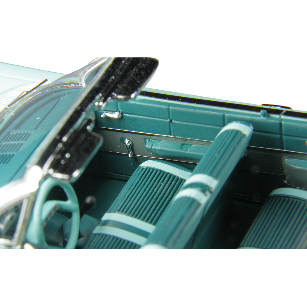 Goldvarg Collection 1/43 – Chevrolet Impala Convertible 1961 – Verte