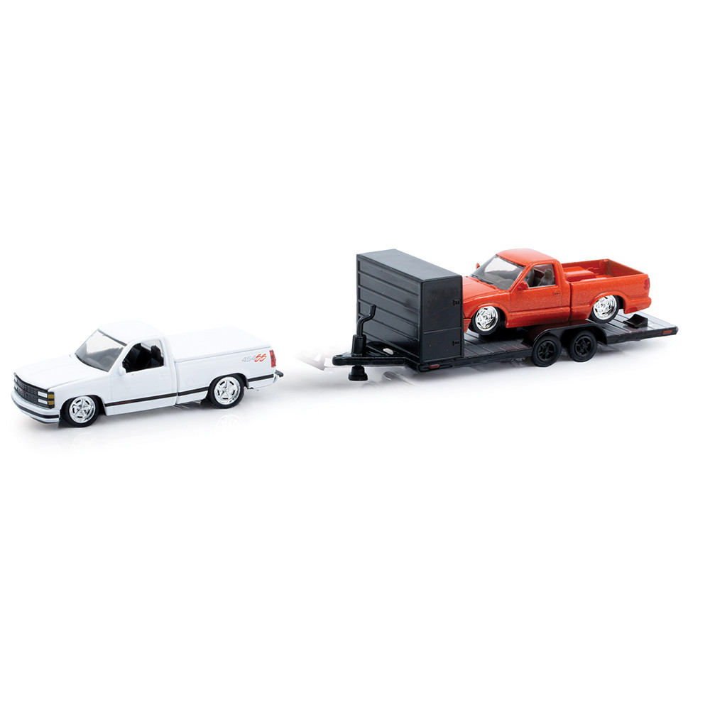 1995 Chevrolet S10 Custom & 1993 Chevrolet C1500 SS454 | M2 Machines