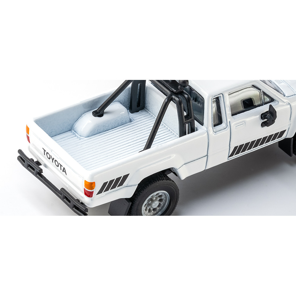 1985 Toyota Hilux SR5 Diecast Model Truck | Jada Toys