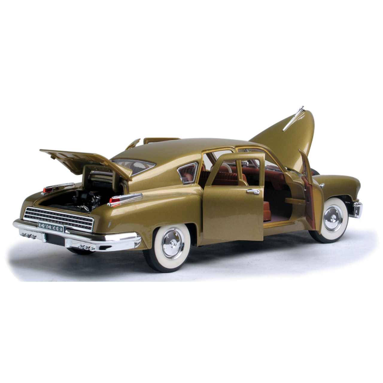 1948 Tucker Torpedo - gold 1:18 Scale Diecast Replica Model by Road  Signature