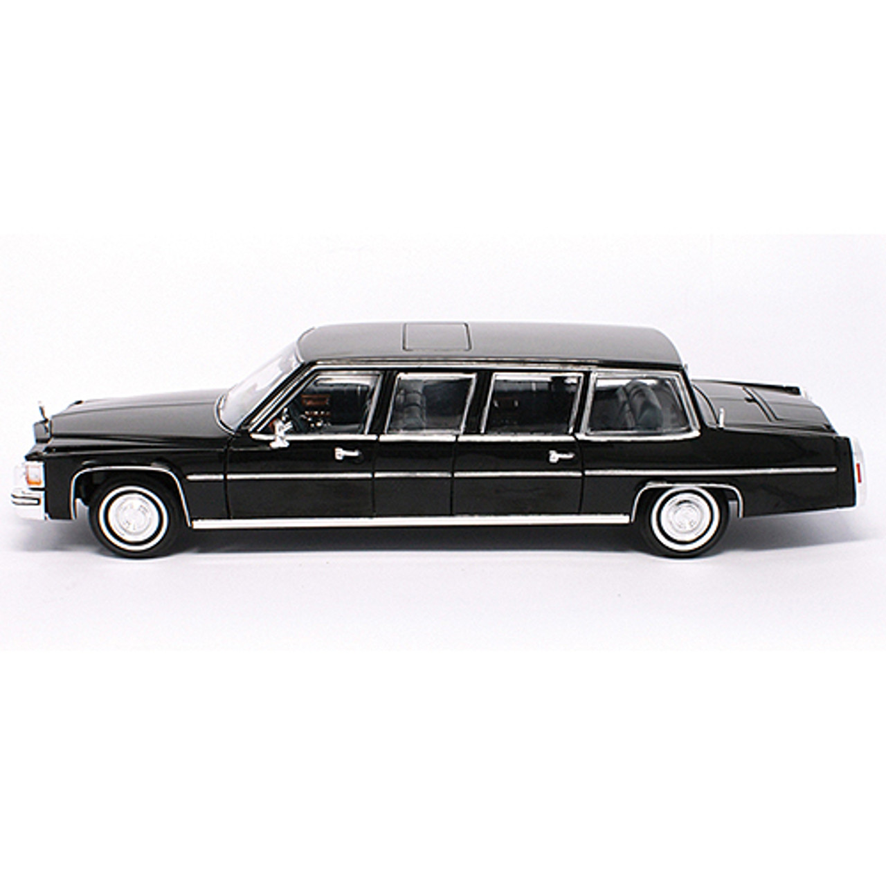 1983 Ronald Reagan Cadillac Presidential Limo 1:24 Scale Diecast