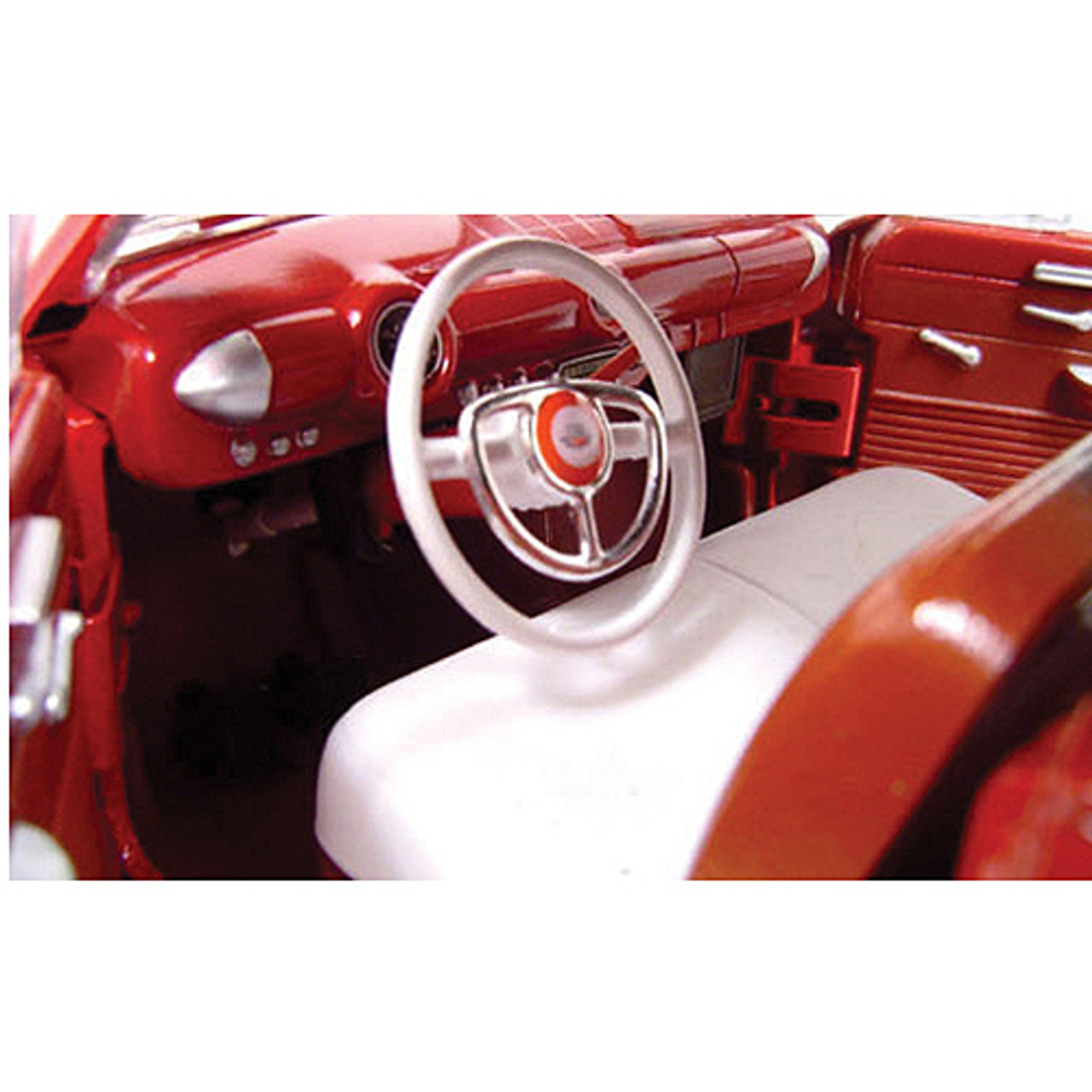 1950 Ford Convertible top up Diecast Model | Maisto