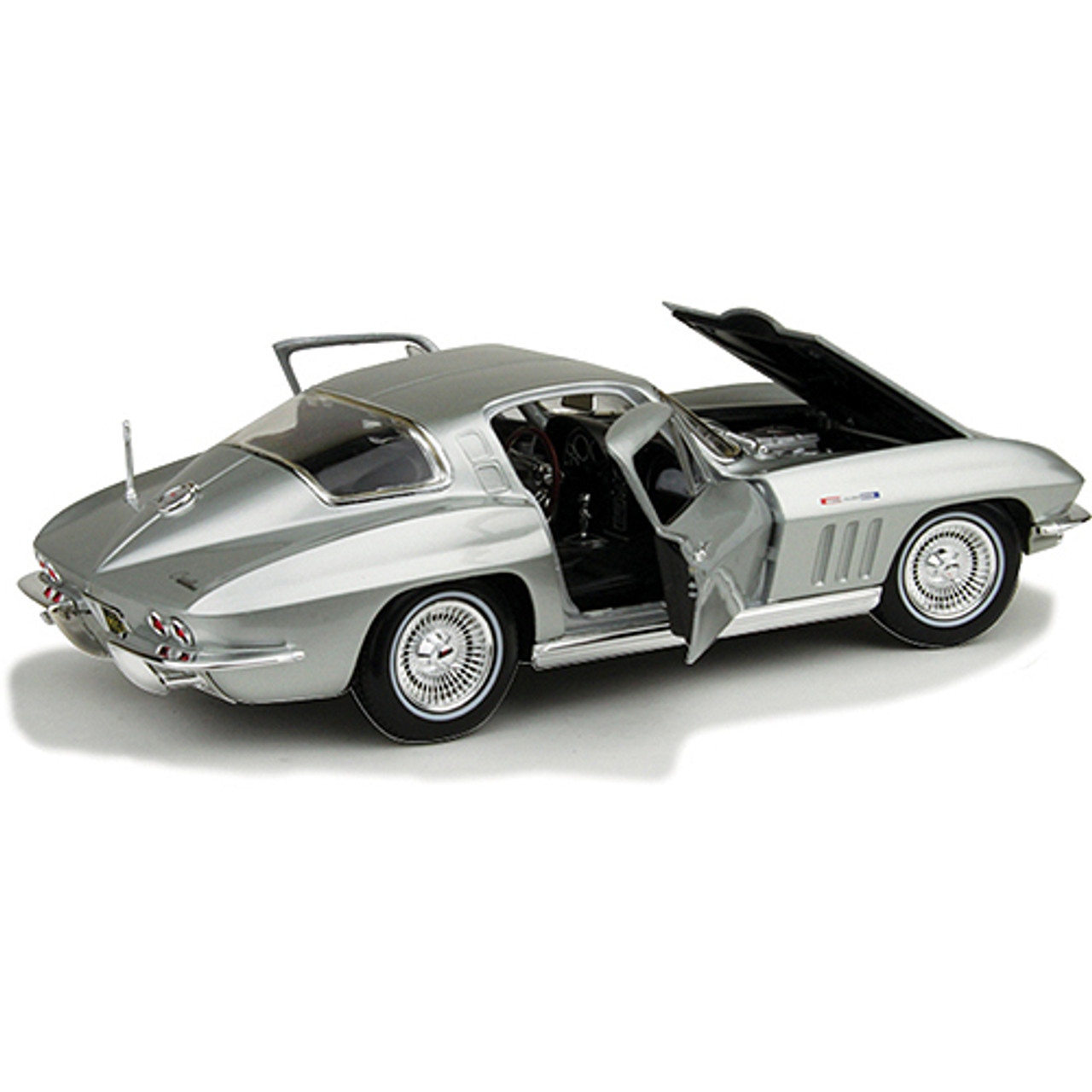 1965 Corvette Sting Ray Diecast Model | Maisto