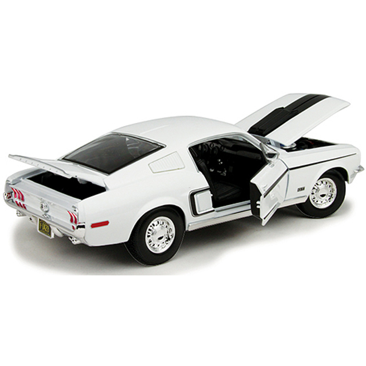 1968 Ford Mustang GT Cobra Jet white Diecast Model | Maisto