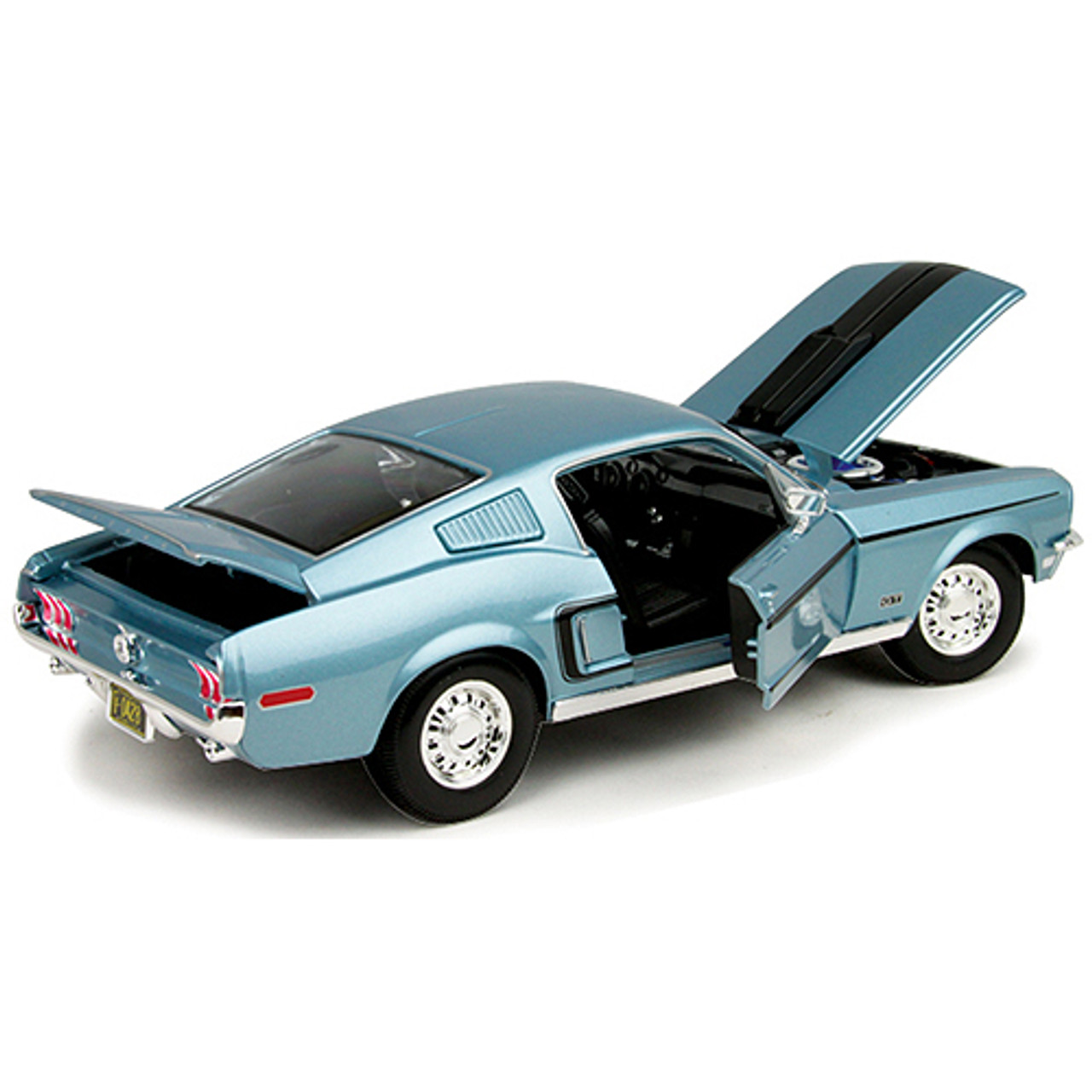 1968 Ford Mustang GT Cobra Jet - blue 1:18 Scale Diecast Model by Maisto