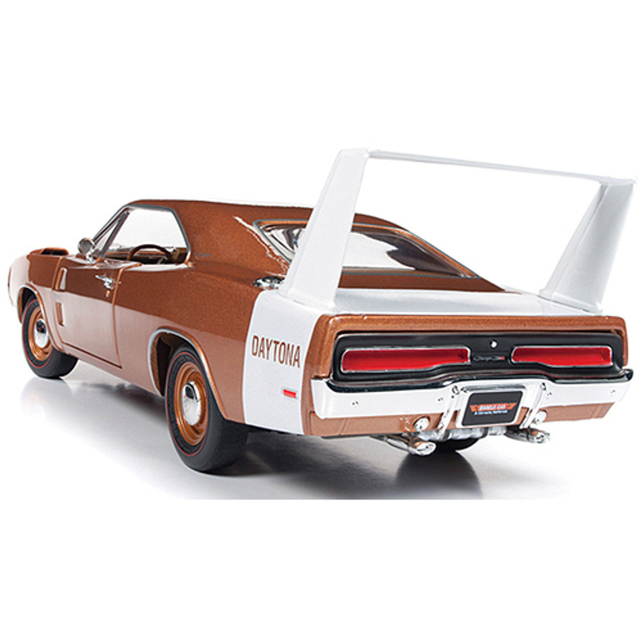 1969 Dodge Charger Daytona 1:18 Scale Diecast Replica Model by American  Muscle - Ertl