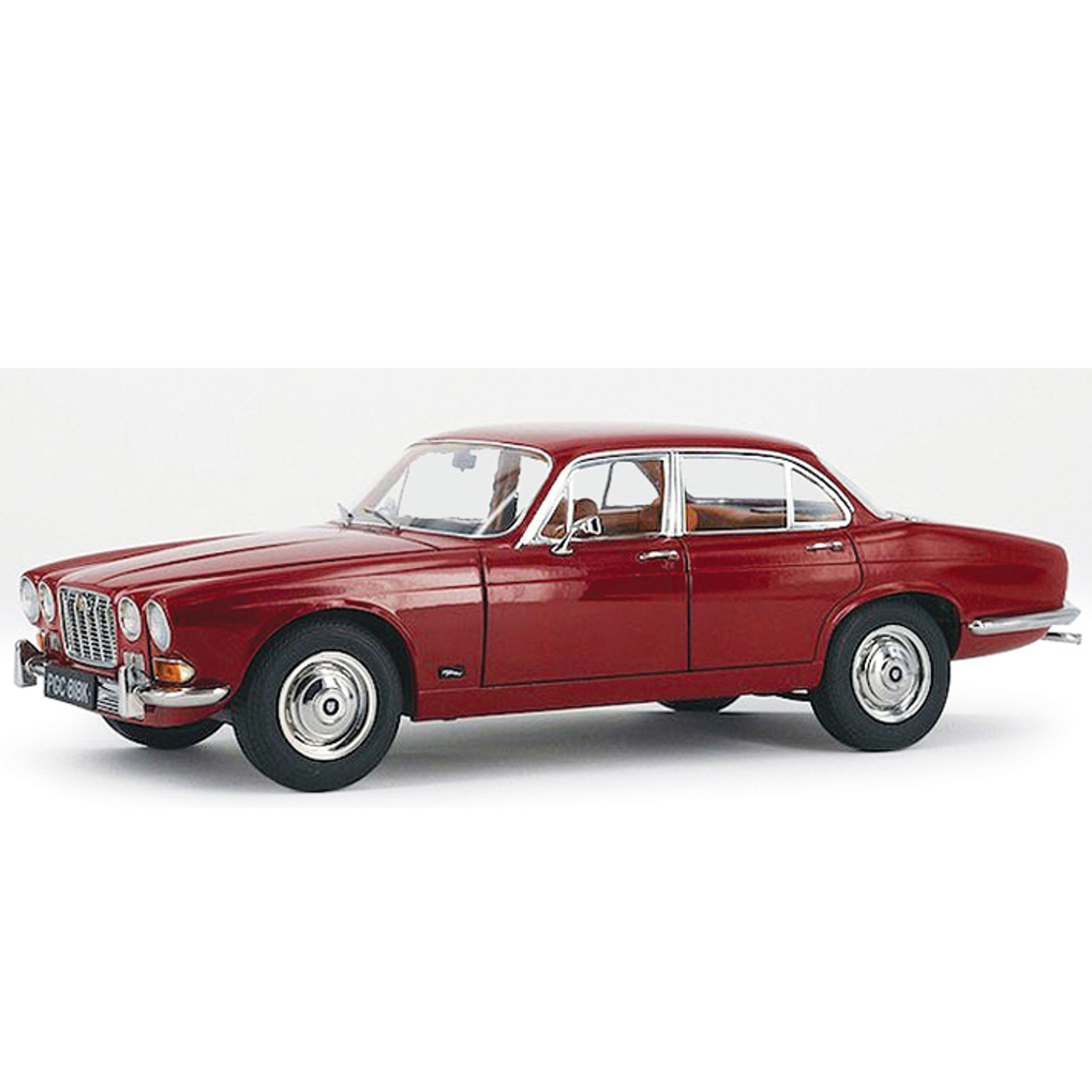 1971 Jaguar XJ6 1:18 Scale Diecast Model by Paragon Models