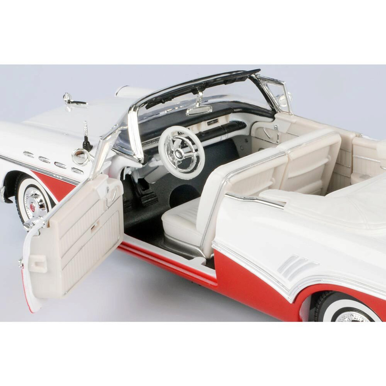1/18 ビュイック ロードマスター 1957 ホワイト/レッド MM製ミニカー 1/18 ビュイック ロードマスター 1957 ホワイト/レッド MM製ミニカー