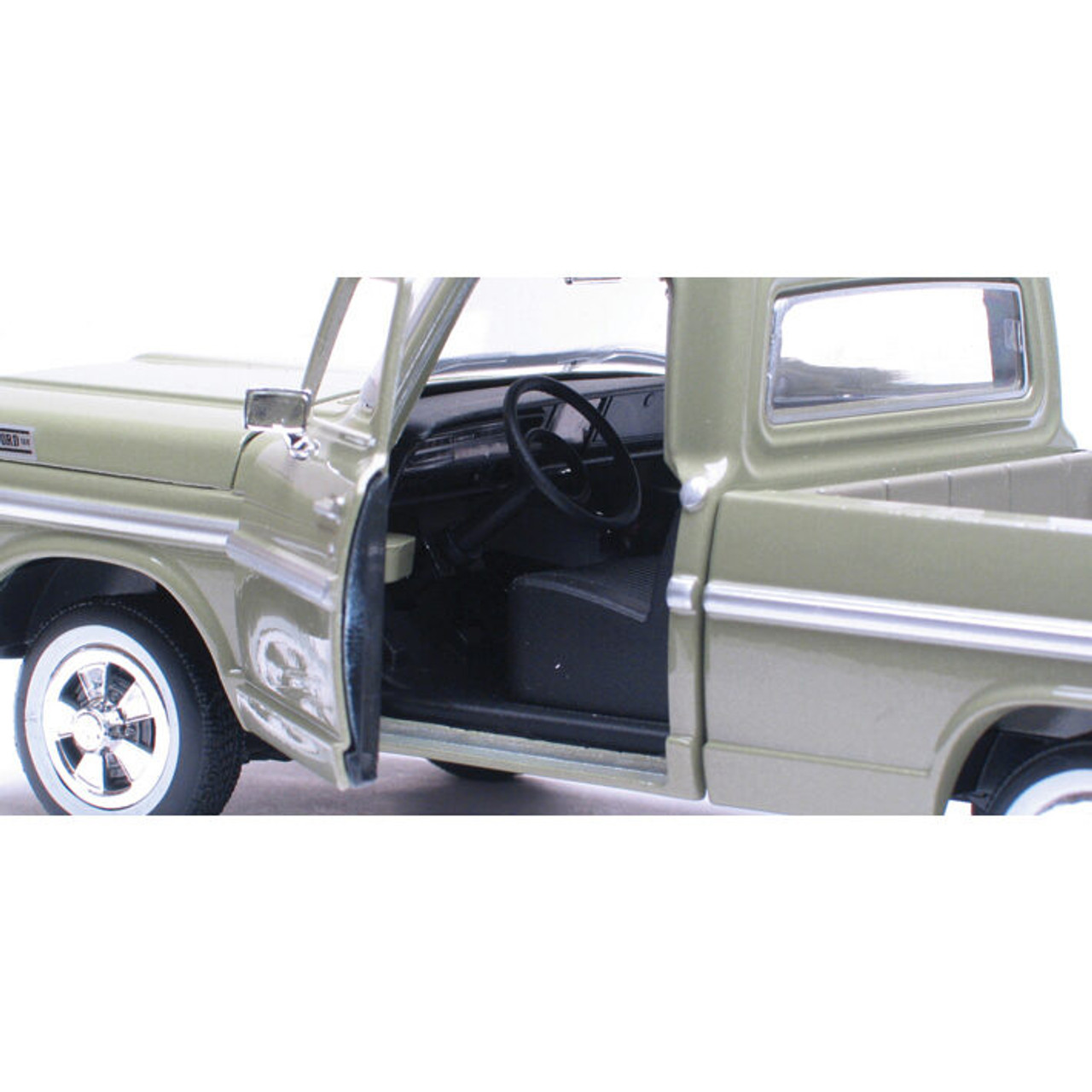 1969 Ford F-100 Pickup - green - Green 1:24 Scale Diecast Model by Motormax