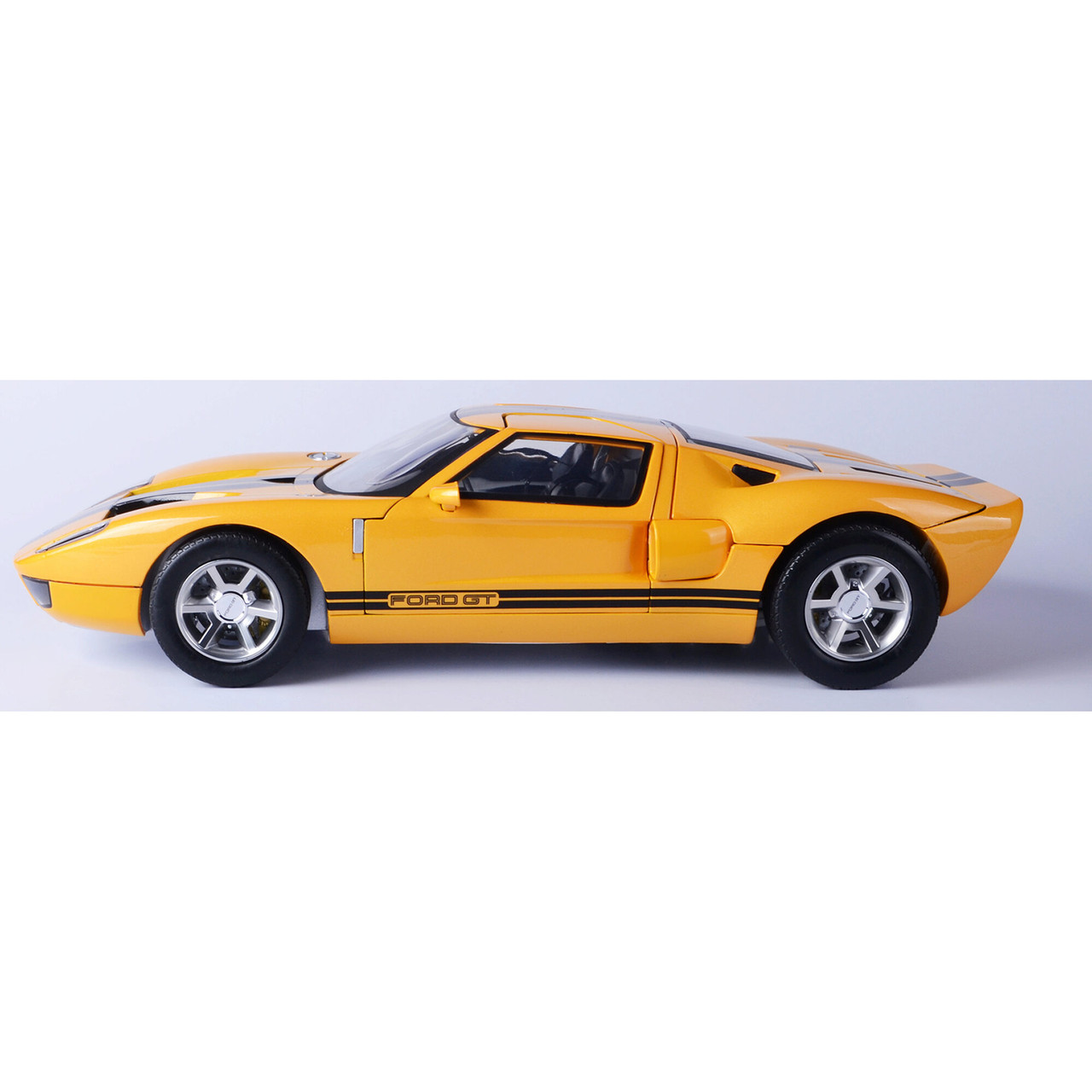 Ford GT Concept 1:12 Scale Diecast Model Car by Motormax