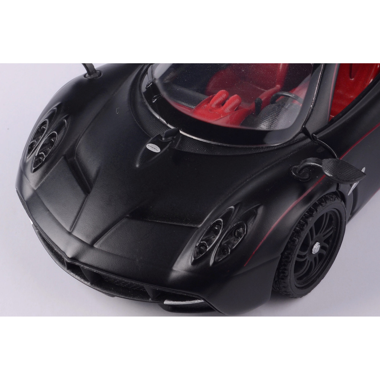 Pagani Huayra GT Racing Diecast Model Car | Motormax