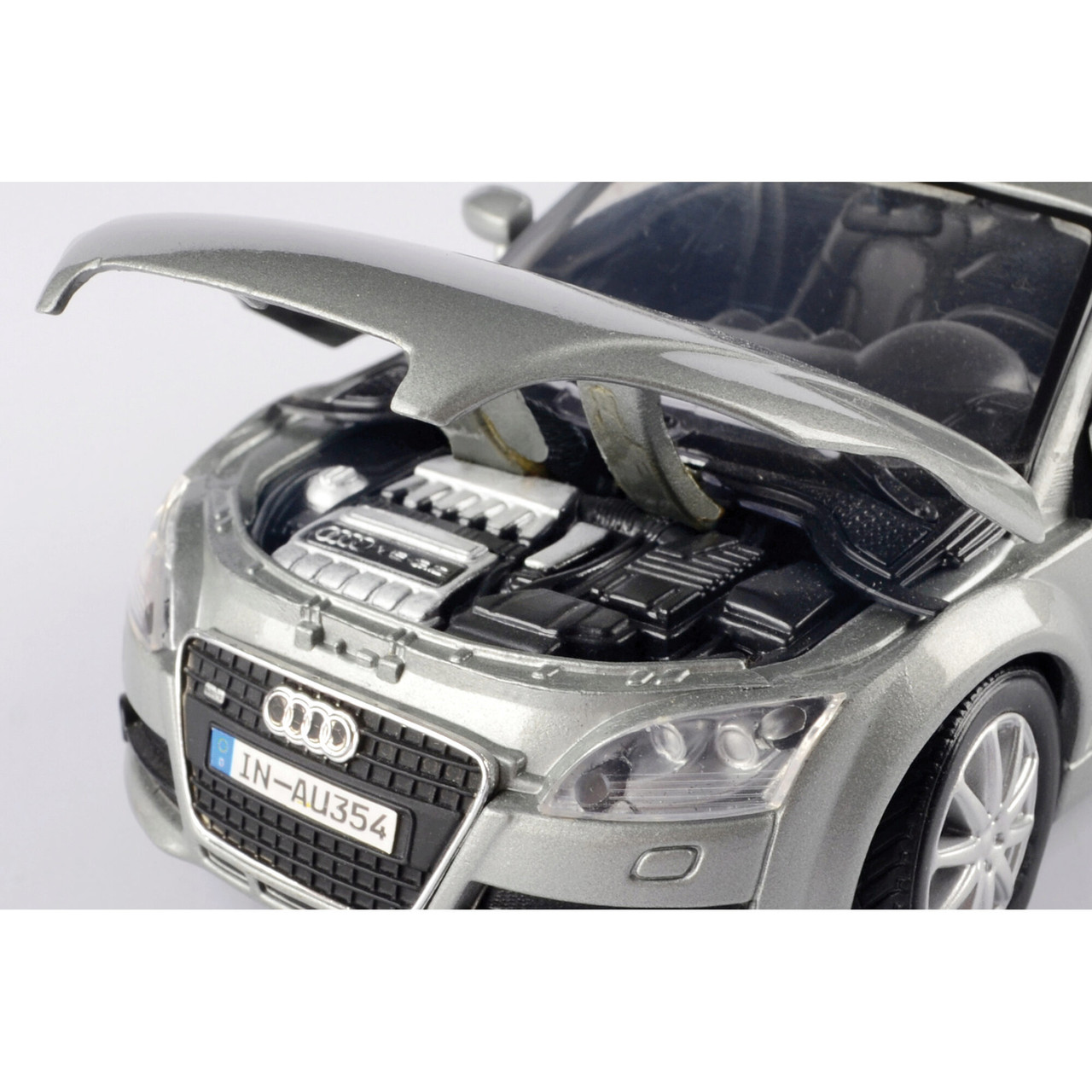 2007 Audi TT Coupe 1:24 Scale Diecast Model Car by Motormax