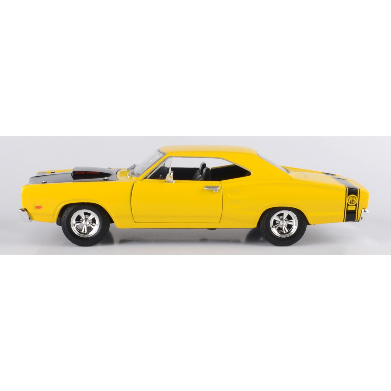1969 Dodge Coronet SuperBee Yellow Diecast Model Car | Motormax