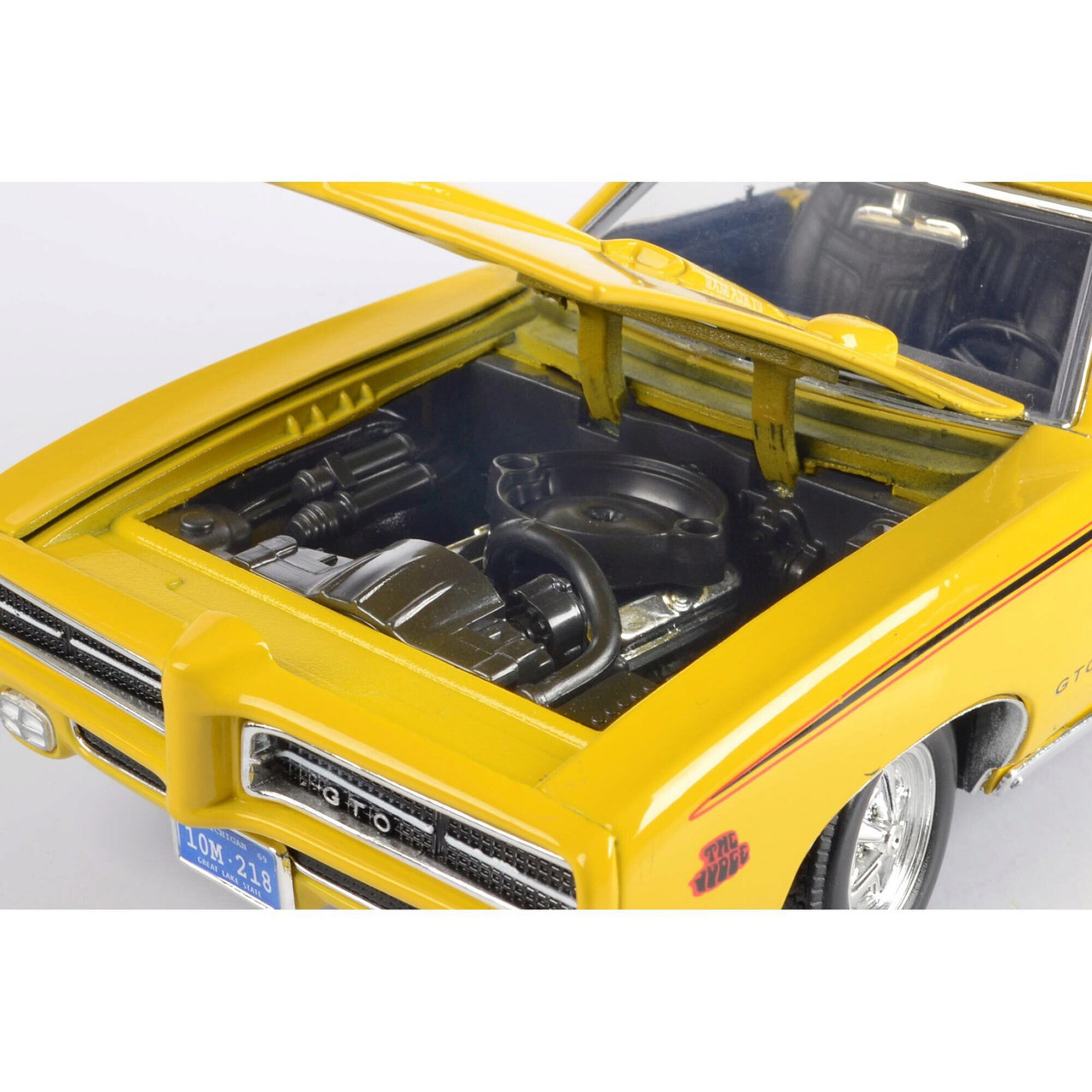 1969 Pontiac GTO Judge - Yellow 1:18 Scale Diecast Model by Motormax